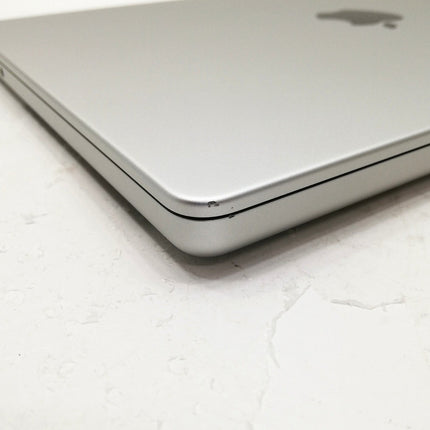 MacBook Pro M3 Pro / 14インチ / Nov 2023 / 36GB / 1TB / シルバー / ランク:B / MRX63J/A / 【中古品管理番号:42025】
