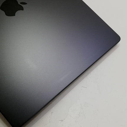 MacBook Pro M3 Max / 16インチ / Nov 2023 / 64GB / 1TB / スペースブラック / ランク:C / MUW63J/A / 【中古品管理番号:42028】