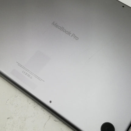 MacBook Pro M1 Pro / 16インチ / 2021 / 16GB / 512GB / スペースグレイ / ランク:C / MK183J/A / 【中古品管理番号:42088】