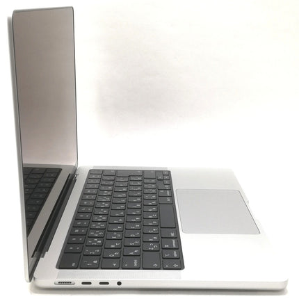MacBook Pro M5 / 14インチ / 2025 / 16GB / 512GB / シルバー / ランク:A / MDE44J/A / 【中古品管理番号:42116】