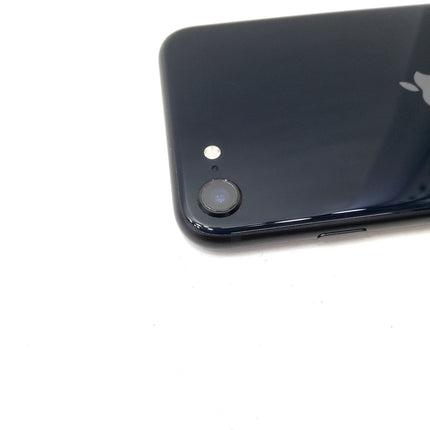 【ピックアップセール！】iPhone SE 第3世代 / 2022 / 64GB / ミッドナイト / au版SIMフリー / ランク:C / MMYC3J/A / A2782 【中古品管理番号:42136】
