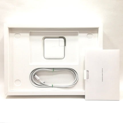 MacBook Pro M1 Pro / 14インチ / 2021 / 16GB / 1TB / スペースグレイ / ランク:B / MKGP3J/A / 【中古品管理番号:42173】