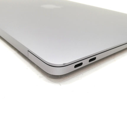 MacBook Air M1 / 13インチ / 2020 / 8GB / 256GB / スペースグレイ / ランク:B / MGN63J/A / A2337 【中古品管理番号:42198】