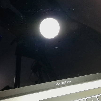 MacBook Pro / 13インチ / 2019 / 8GB / 256GB / スペースグレイ / ランク:D / MUHP2J/A / 【中古品管理番号:42246】