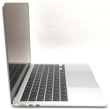 MacBook Air M2 / 13インチ / 2022 / 24GB / 512GB / シルバー / ランク:B / MLXY3J/A / A2681 【中古品管理番号:42270】