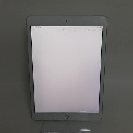 iPad 第7世代 Wi-Fi / 10.2インチ / 2019 / 32GB / シルバー / ランク:C / MW752J/A / A2197 【中古品管理番号:42271】