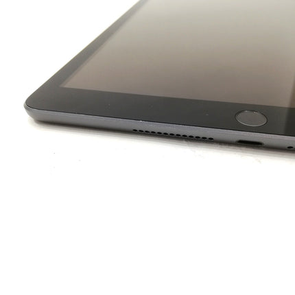 iPad 第8世代 Wi-Fi / 10.2インチ / 2020 / 32GB / スペースグレイ / ランク:C / MYL92J/A / A2270 【中古品管理番号:42288】