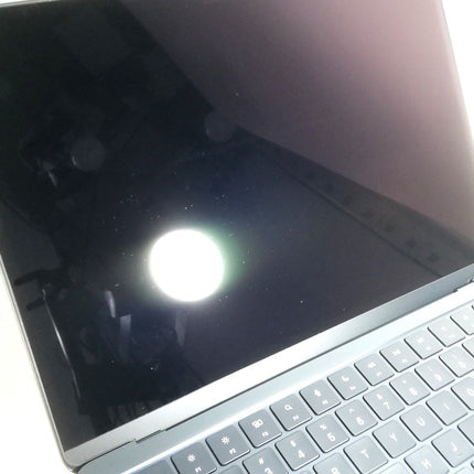 MacBook Air M2 / 13インチ / 2022 / 16GB / 512GB / ミッドナイト / ランク:C / MLY33J/A / A2681 【中古品管理番号:42300】