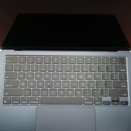 MacBook Air M2 / 13インチ / 2022 / 16GB / 512GB / ミッドナイト / ランク:C / MLY33J/A / A2681 【中古品管理番号:42300】