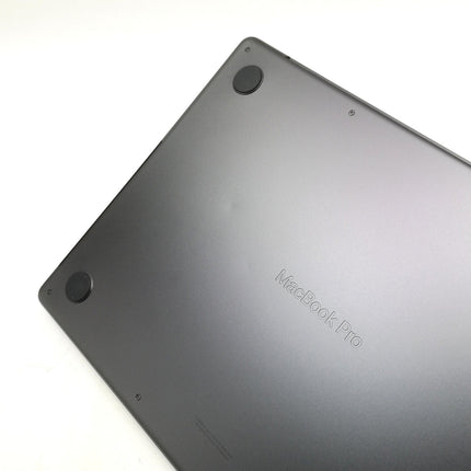 MacBook Pro M5 / 14インチ / 2025 / 32GB / 512GB / スペースブラック / ランク:B / MDE04J/A / 【中古品管理番号:42314】