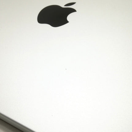 MacBook Pro M5 / 14インチ / 2025 / 24GB / 1TB / シルバー / ランク:A / MDE64J/A / 【中古品管理番号:42353】