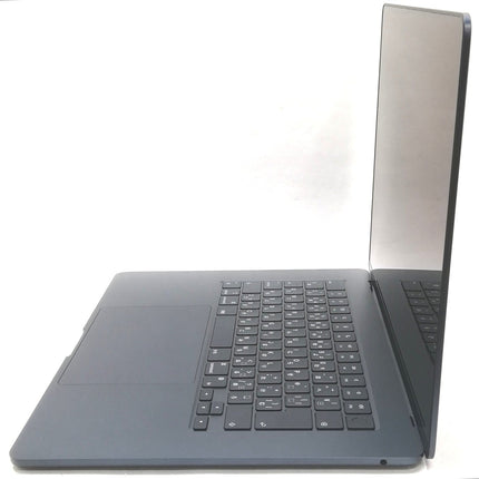 MacBook Air M2 / 15インチ / 2023 / 16GB / 256GB / ミッドナイト / ランク:C / MQKW3J/A / A2941 【中古品管理番号:42407】