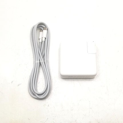 MacBook Pro M1 / 13インチ / 2020 / 8GB / 256GB / シルバー / ランク:C / MYDA2J/A / 【中古品管理番号:42419】