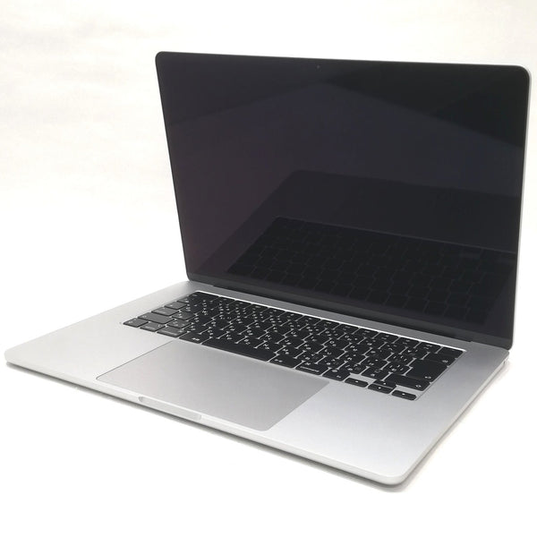 MacBook Air M2 / 15インチ / 2023 / 8GB / 256GB / シルバー / ランク:A / MQKR3J/A / A2941 【中古品管理番号:42422】