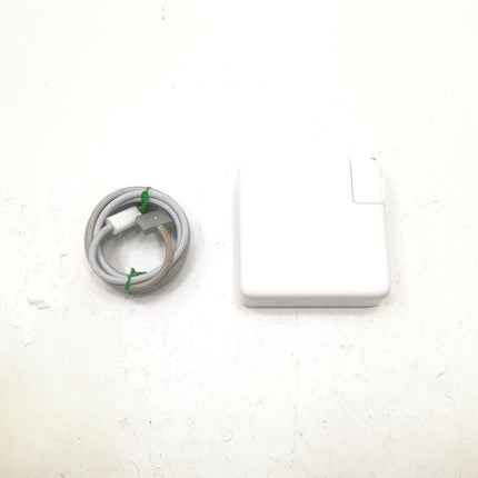 MacBook Pro M1 Max / 14インチ / 2021 / 64GB / 1TB / スペースグレイ / ランク:C / MKGQ3J/A / 【中古品管理番号:42453】