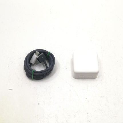 MacBook Air M3 / 13インチ / 2024 / 24GB / 512GB / ミッドナイト / ランク:B / MRXW3J/A / A3113 【中古品管理番号:42469】