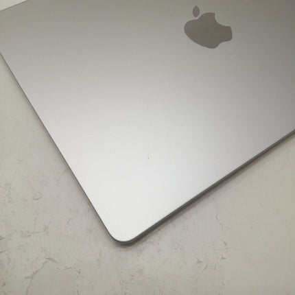 MacBook Air M3 / 13インチ / 2024 / 24GB / 512GB / シルバー / ランク:B / MXCT3J/A / A3113 【中古品管理番号:42471】