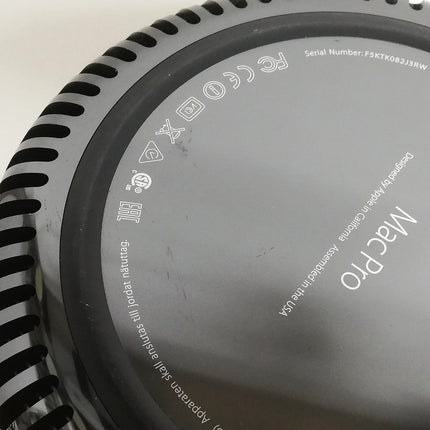 Mac Pro / 2013 / 32GB / 256GB / ブラック / ランク:B / MQGG2J/A / 【中古品管理番号:42476】