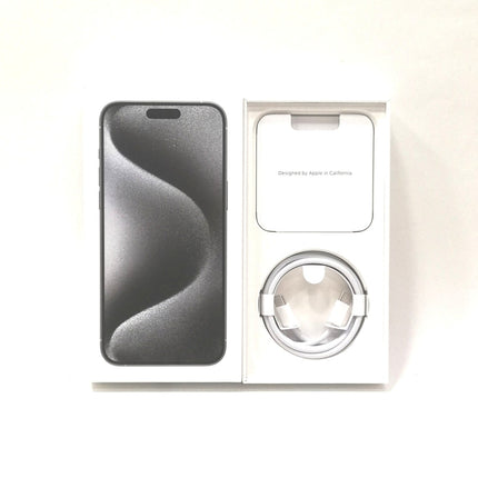 iPhone 15 Pro Max / 2023 / 512GB / ホワイトチタニウム / 国内版SIMフリー / ランク:A / MU6V3J/A / A3105 【中古品管理番号:42480】