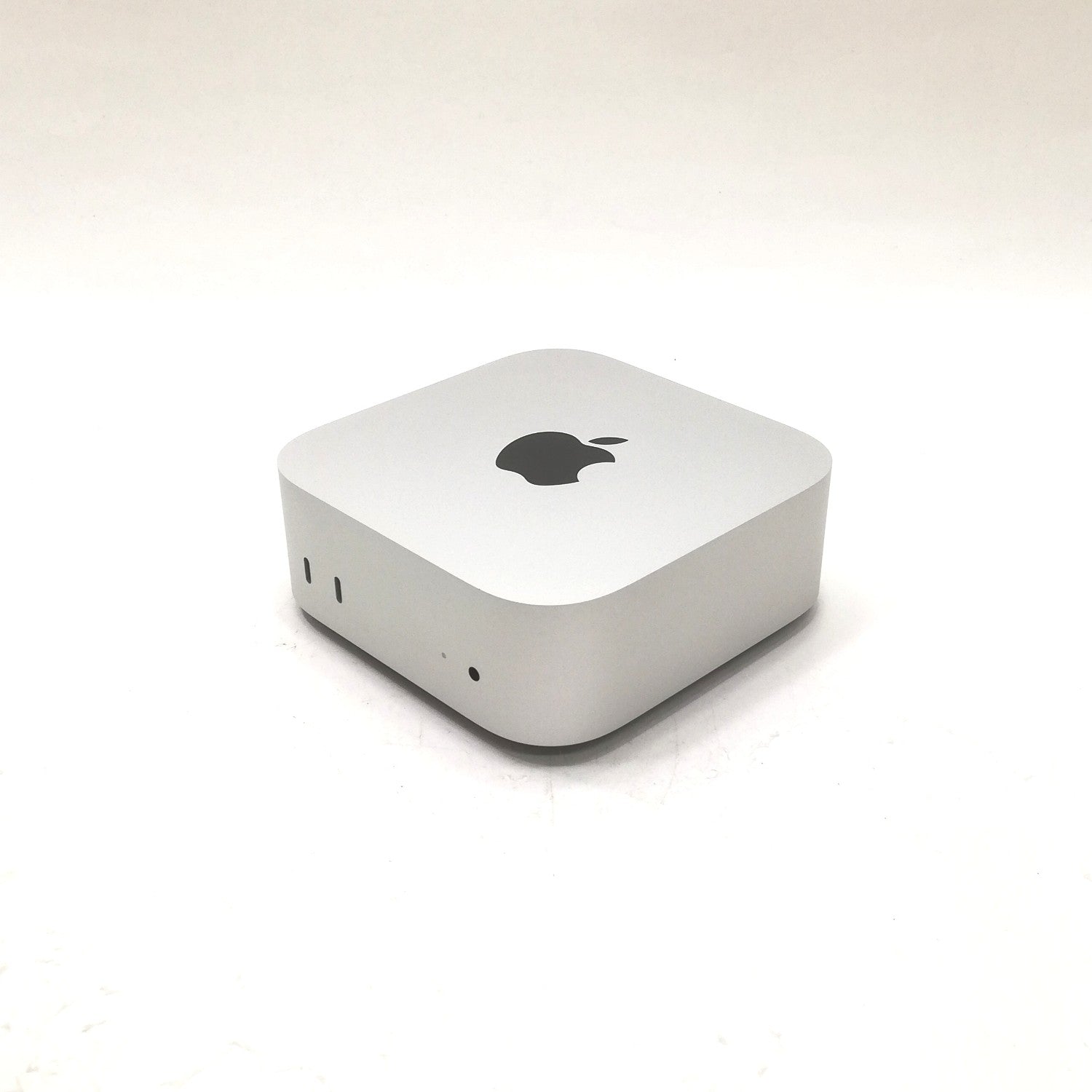 Mac mini M4 / 2024 / 16GB / 256GB / シルバー / ランク:A / MU9D3J/A / 【中古品管理番号:42501】