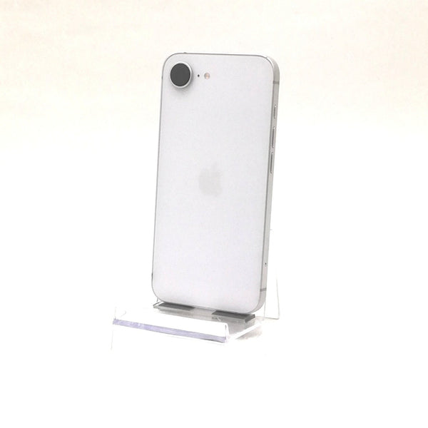iPhone 16e / 2025 / 128GB / ホワイト / au版SIMフリー / ランク:B / MD1R4J/A / A3409 【中古品管理番号:42505】