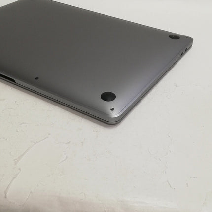 MacBook Pro M1 / 13インチ / 2020 / 16GB / 256GB / スペースグレイ / ランク:C / MYD82J/A / 【中古品管理番号:42509】