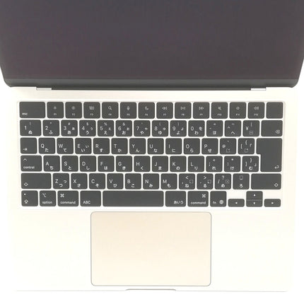 MacBook Air M4 / 13インチ / 2025 / 16GB / 512GB / スターライト / ランク:A / MW103J/A / A3240 【中古品管理番号:42511】