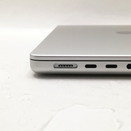 MacBook Pro M1 Pro / 14インチ / 2021 / 32GB / 512GB / シルバー / ランク:C / MKGR3J/A / 【中古品管理番号:42568】