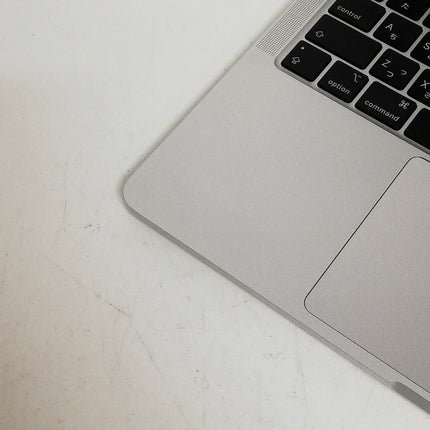 MacBook Pro M2 / 13インチ / 2022 / 24GB / 512GB / シルバー / ランク:C / MNEP3J/A / 【中古品管理番号:42585】