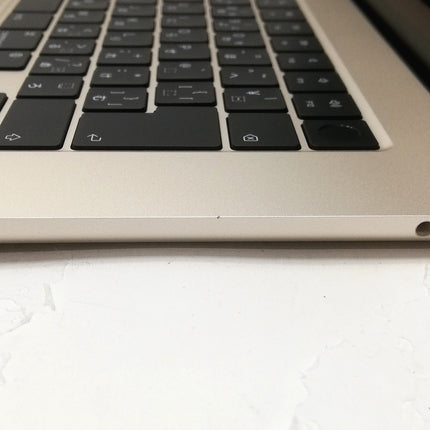 MacBook Air M3 / 15インチ / 2024 / 24GB / 512GB / スターライト / ランク:B / MRYT3J/A / A3114 【中古品管理番号:42608】