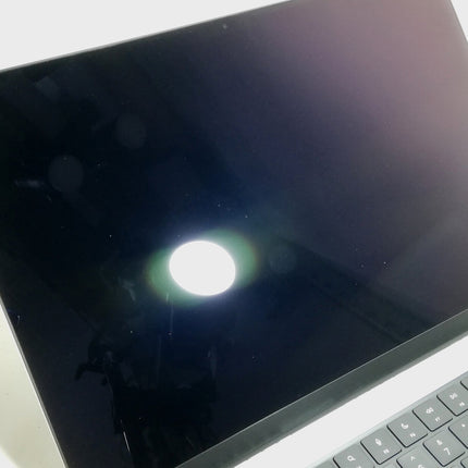 MacBook Pro M4 Max / 16インチ / 2024 / 48GB / 1TB / シルバー / ランク:B / MX2W3J/A / 【中古品管理番号:42622】