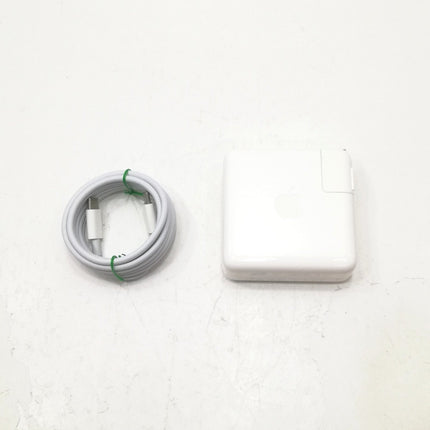 MacBook Pro M2 / 13インチ / 2022 / 16GB / 2TB / スペースグレイ / ランク:A / MNEJ3J/A / 【中古品管理番号:42636】