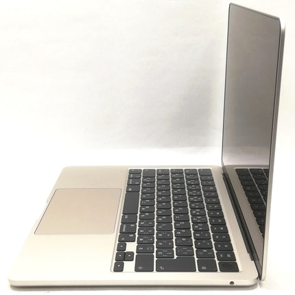 MacBook Air M2 / 13インチ / 2022 / 8GB / 256GB / スターライト / ランク:C / MLY13J/A / A2681 【中古品管理番号:42650】