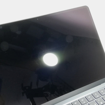 MacBook Air M2 / 13インチ / 2022 / 8GB / 256GB / ミッドナイト / ランク:B / MLY33J/A / A2681 【中古品管理番号:42665】