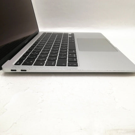 MacBook Air M1 / 13インチ / 2020 / 16GB / 256GB / シルバー / ランク:B / MGN93J/A / A2337 【中古品管理番号:42677】