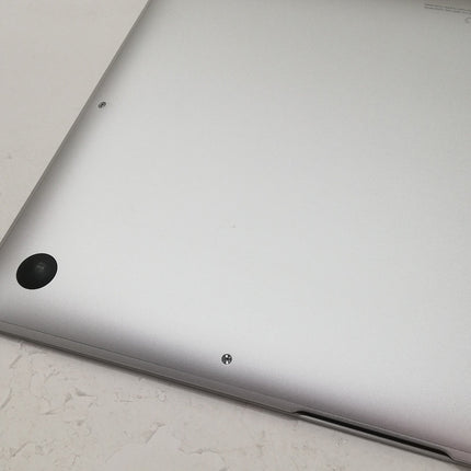 MacBook Air M1 / 13インチ / 2020 / 16GB / 256GB / シルバー / ランク:B / MGN93J/A / A2337 【中古品管理番号:42677】