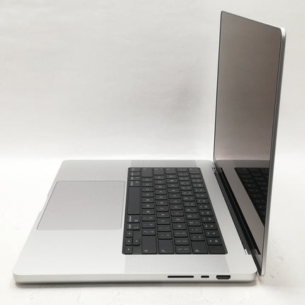 MacBook Pro M5 Pro / 16インチ / 2026 / 48GB / 1TB / シルバー / ランク:B / MGE64J/A / 【中古品管理番号:42755】