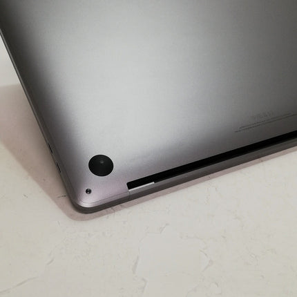 MacBook Pro M1 / 13インチ / 2020 / 16GB / 512GB / スペースグレイ / ランク:B / MYD92J/A / A2338 【中古品管理番号:42796】