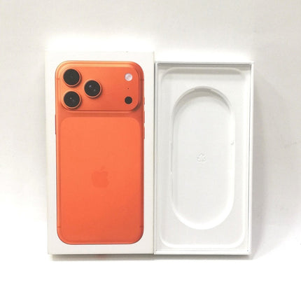 iPhone 17 Pro Max / 2025 / 512GB / コズミックオレンジ / 国内版SIMフリー / ランク:B / MFYD4J/A / A3525 【中古品管理番号:42801】