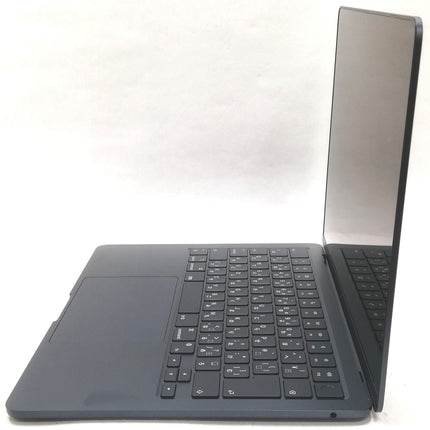 MacBook Air M2 / 13インチ / 2022 / 16GB / 512GB / ミッドナイト / ランク:B / MLY43J/A / A2681 【中古品管理番号:42808】