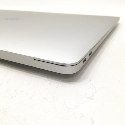 MacBook Air M1 / 13インチ / 2020 / 8GB / 256GB / シルバー / ランク:C / MGN93J/A / A2337 【中古品管理番号:42809】