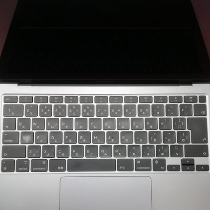 MacBook Air M1 / 13インチ / 2020 / 16GB / 256GB / スペースグレイ / ランク:C / MGN63J/A / A2337 【中古品管理番号:42860】