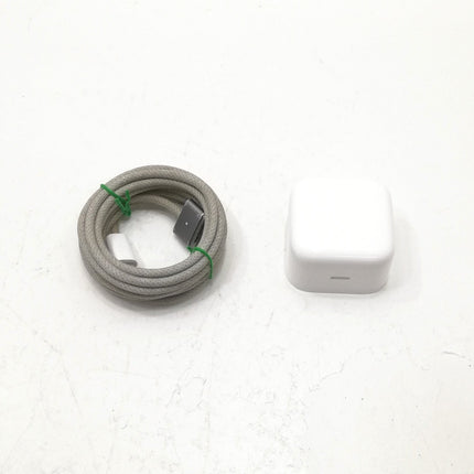 MacBook Air M2 / 13インチ / 2022 / 8GB / 512GB / シルバー / ランク:C / MLY03J/A / A2681 【中古品管理番号:42876】