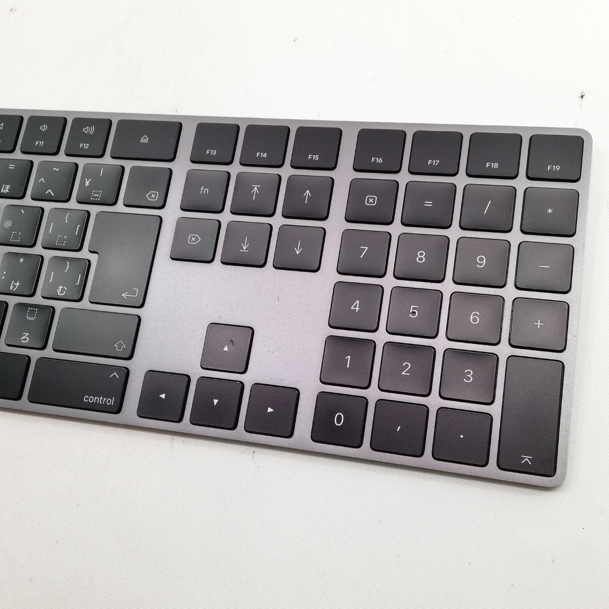 海外正規品・楽天市場店 MAGIC KEYBOARD US配列 テンキー付 スペース 