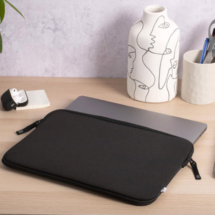 MW Sleeve（99% RPET使用 PCスリーブケース）for MacBook Air 15インチ ブラック [MW-450039]