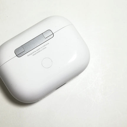 【中古品】 AirPods Pro 第2世代 2023 (USB-C) A3047 MTJV3J/A 【中古品管理番号:A42606】