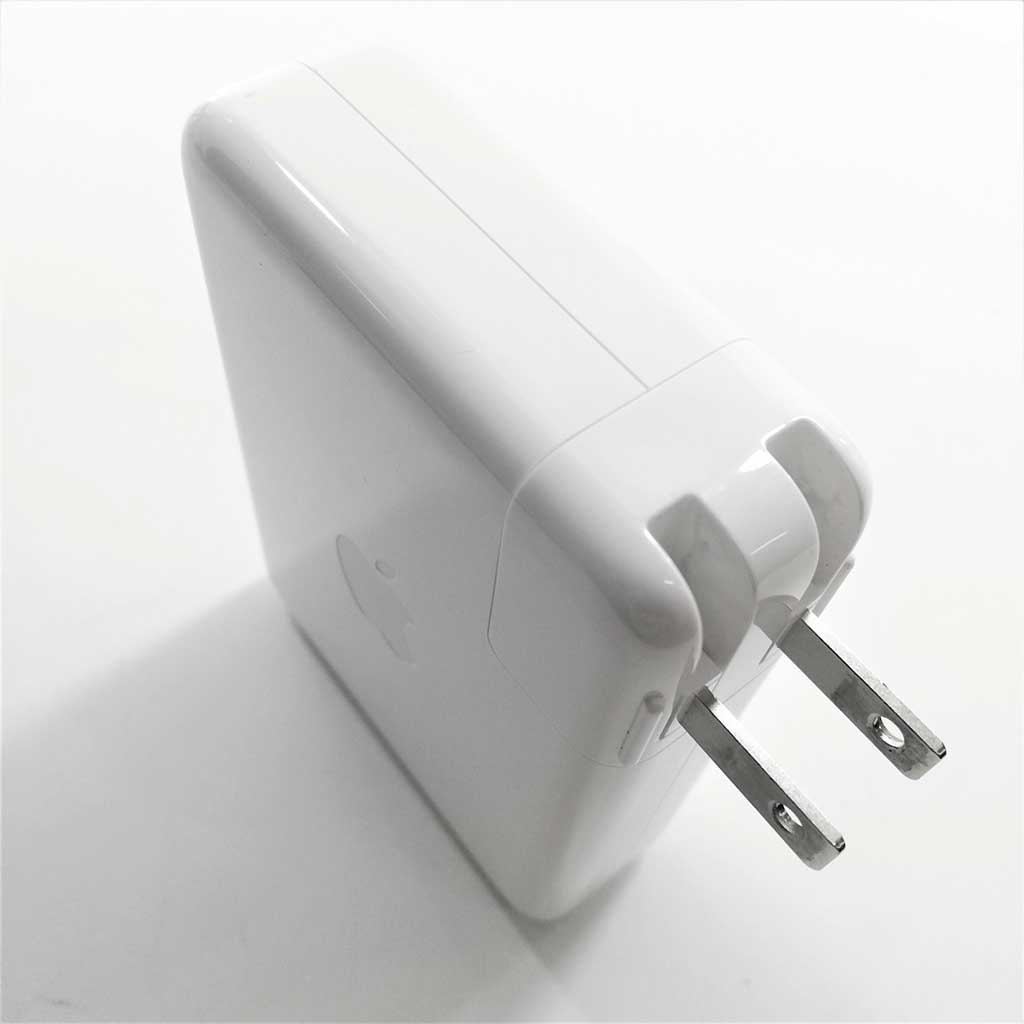 高評価定番Apple 140W USB-C電源アダプタ PCケーブル・コネクタ