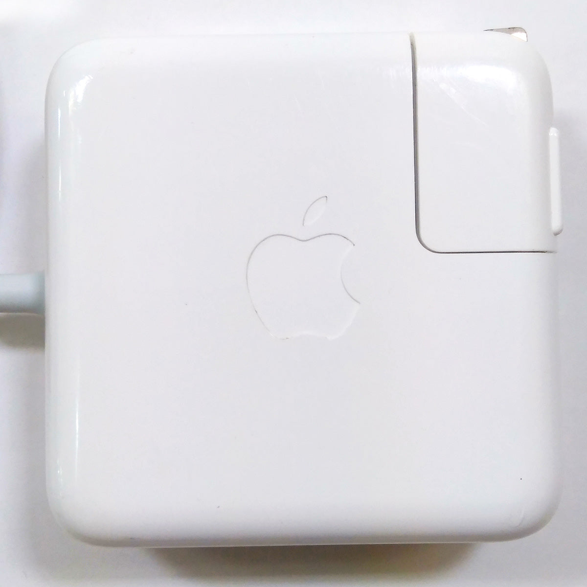 中古品】Apple 45W MagSafe 2電源アダプタ [A_MD592J/A] – 秋葉館