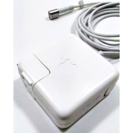 【動作確認済み未清掃！決算放出品】【中古品】 Apple 45W MagSafe 電源アダプタ [J_MC747J/A]