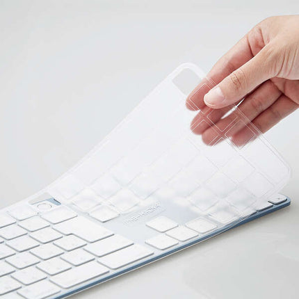 Apple Touch ID搭載Magic Keyboard テンキー付（JIS）用 抗菌仕様キーボード防塵カバー [PKB-MACK4]